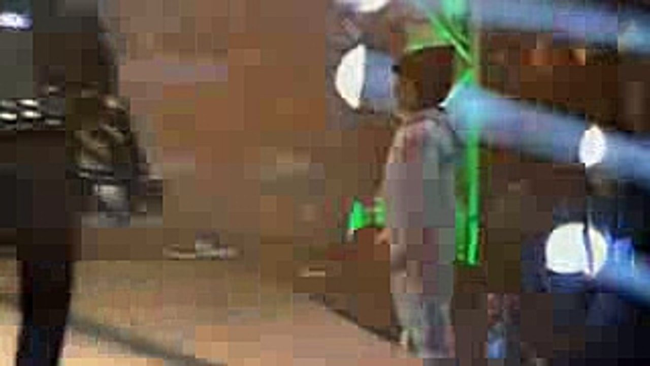 Unbelievable 6 Year Old Girl Break Dancing