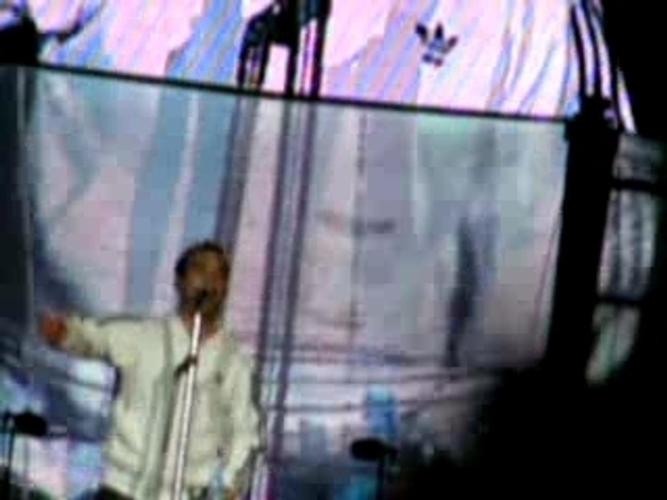 Robbie live in hockenheim..angels