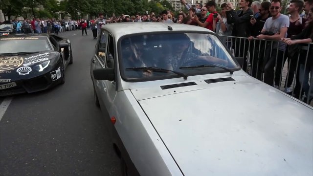 Lamborghini Aventador, o ”glumă” față de bătrâna noastră Dacie! Când și-au turat motoarele, S-A TERMINAT TOT! Trebuie s