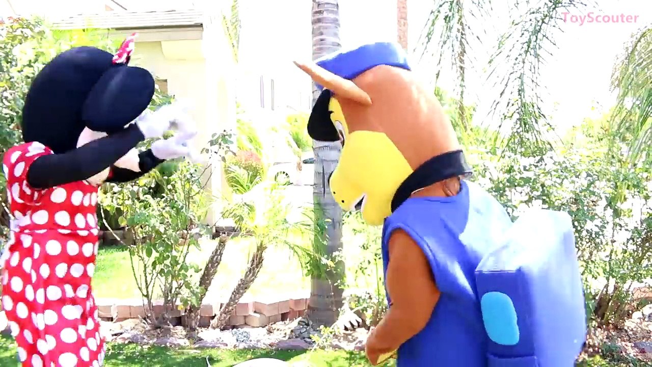 Princess Rapunzel HIT BY A CAR! w/ Minnie Mouse, PAW PATROL Chase, Joker & Venom in Real Life