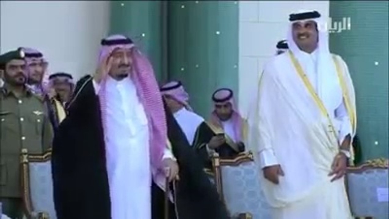 Saudi King dance in Qatar