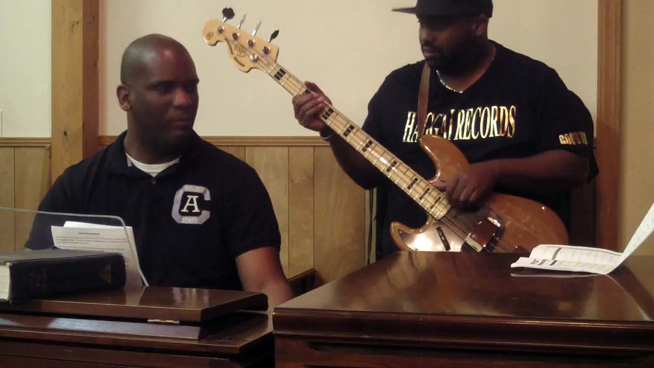 Chad & Kang Jazz jam session organ and bass