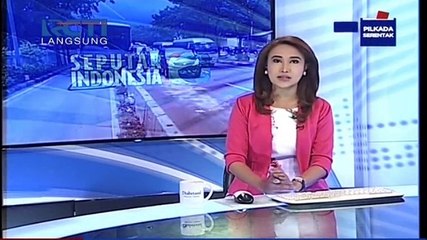 Bus Pengangkut Peserta Parade Budaya Tabrak Separator Busway