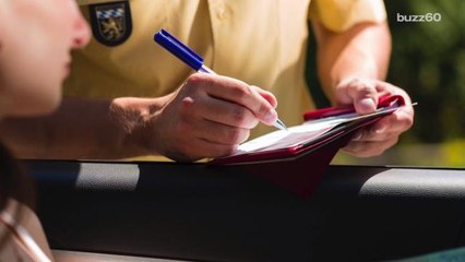 Police Hand Out Money for Good Deeds