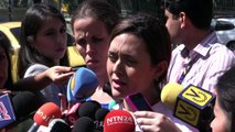 Diputado venezolano se encadena por libertad de presos políticos