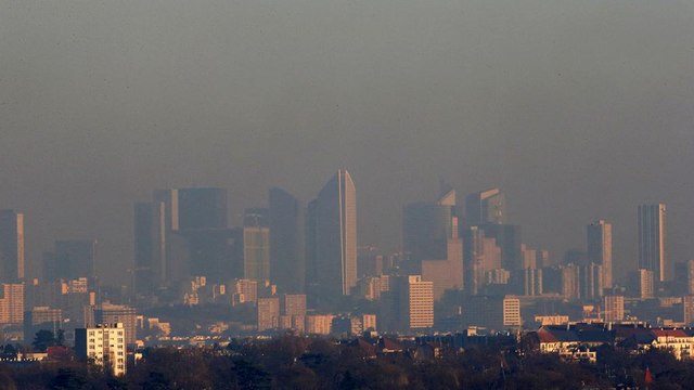 Poluição motiva restrições de circulação em Paris