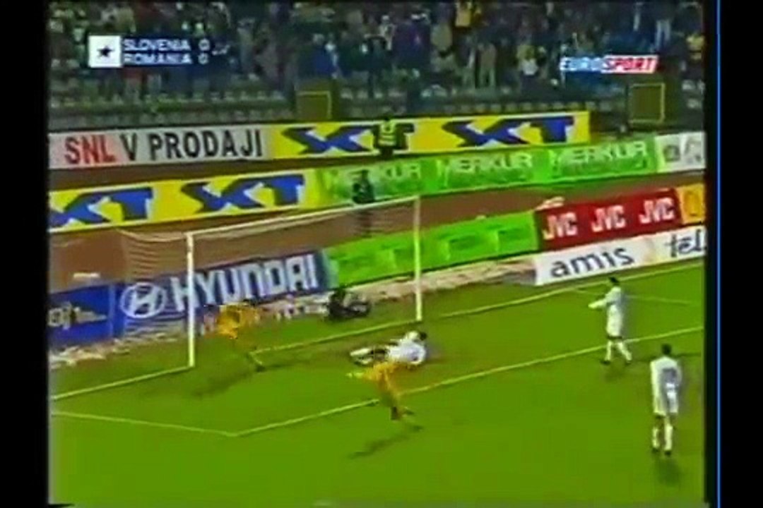 10.11.2001 - FIFA World Cup 2002 Qualifying Round Play-Off Round 1st Leg Slovenia 2-1 Romania