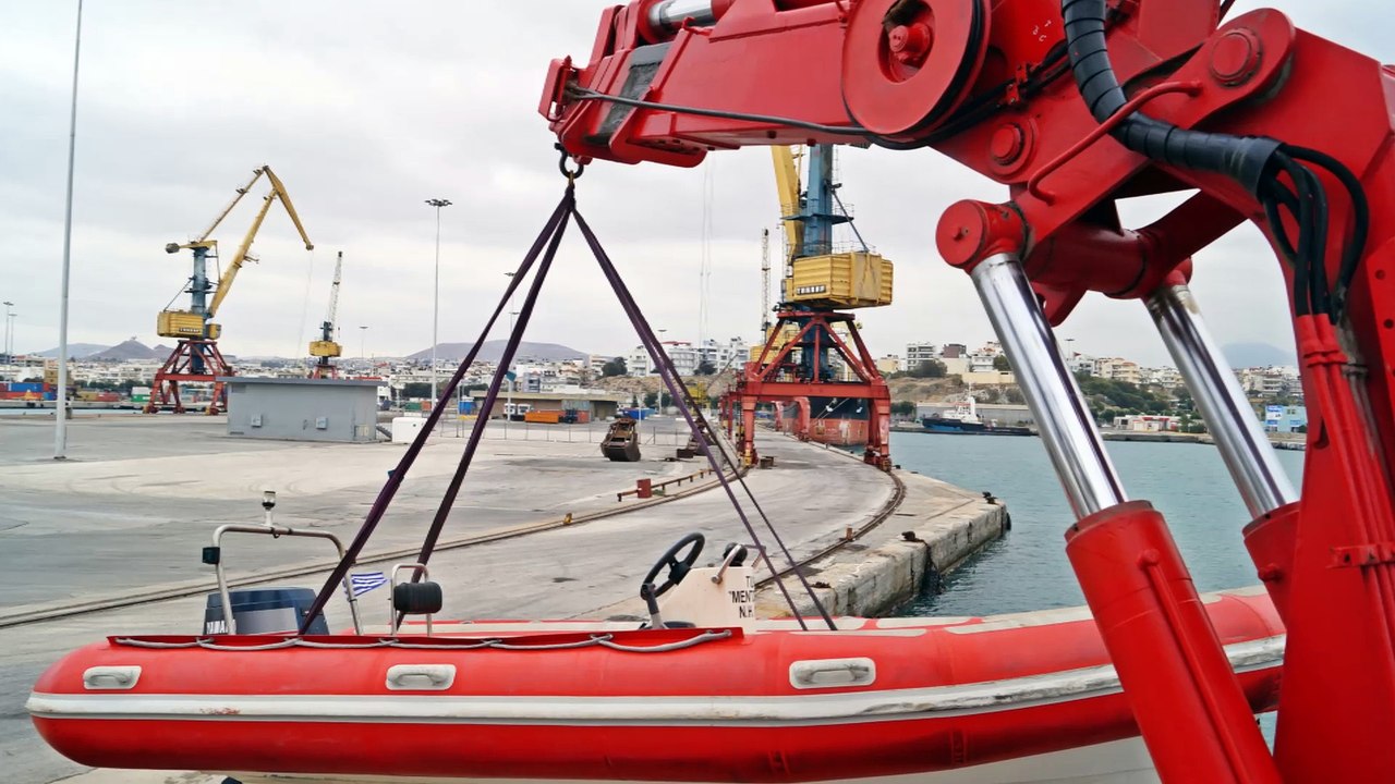 T/B MENTORAS - HERAKLION PORT