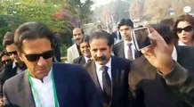 Imran Khan Talk to Media While Entering in Supreme Court