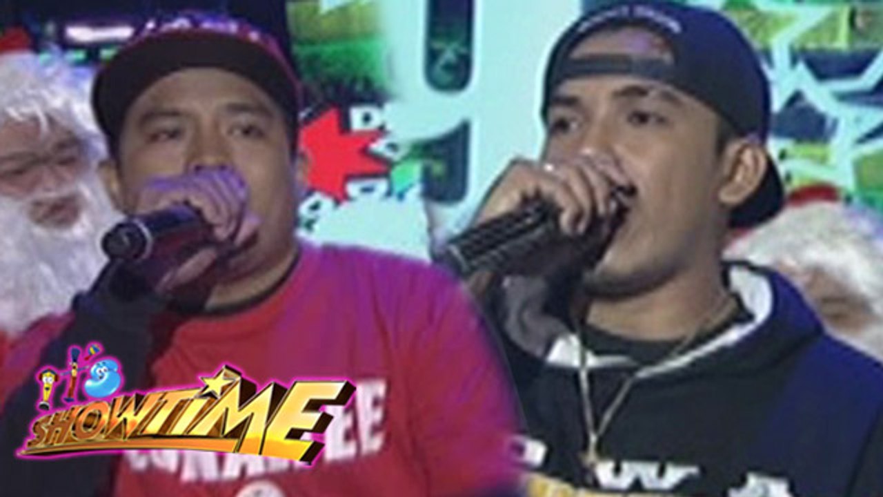 It's Showtime: Zignus vs Lihpkram | Christmas Rapper