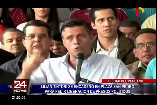 Lilian Tintori se encadenó en el Vaticano para pedir liberación de presos políticos