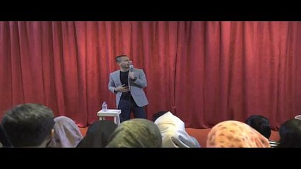 Komedi Stand Up Commedy - cewe menguasai indera part 2 (Raditya Dika)