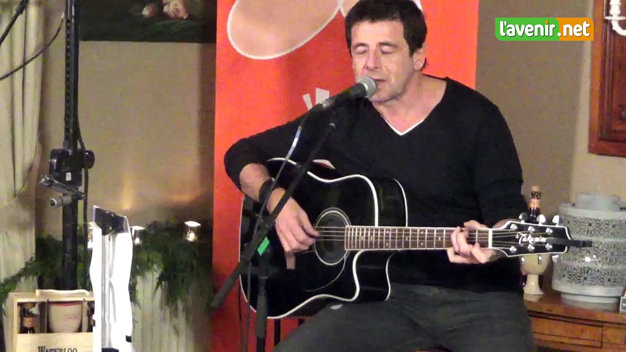 Patrick Bruel dans le salon d'Aude