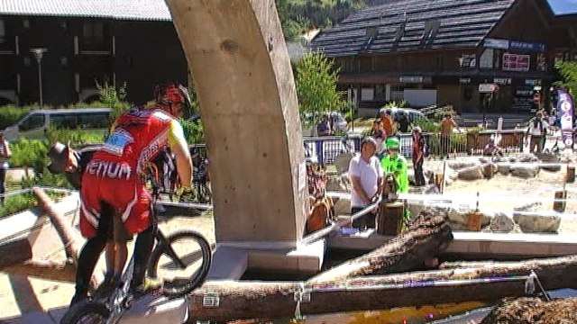 Vidéo d'Armand JUMEAUX lors d'une manche de VTT Trial de coupe de France à Montgenèvre