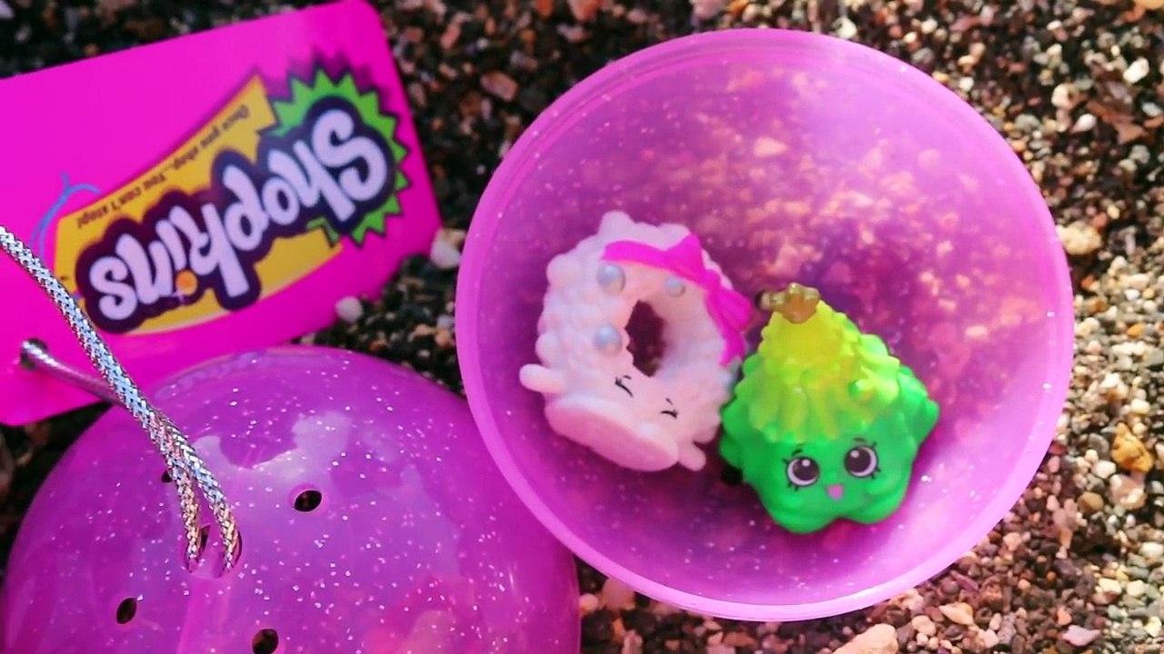 BABY MOANA MAUI LOVE BEACH SURPRISES ❤ Disney Princess Moana Barbie Funny + Barbie Love Parody