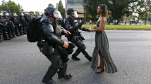 Etats-Unis : rencontre entre le photographe et la manifestante de Baton Rouge