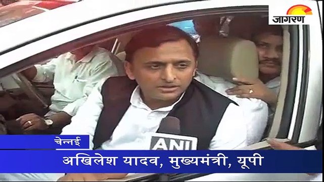 यूपी के सीएम अखिलेश यादव ने जयललिता को दी श्रद्धांजलि