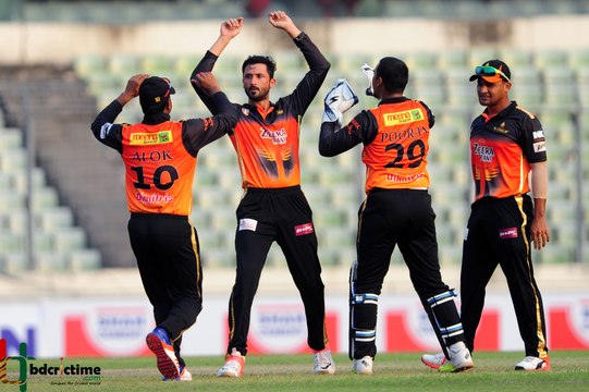BPL 2016 Qualifier 1 Junaid Khan 4 Wickets, BPL Dhaka Dynamites vs Khulna Titans