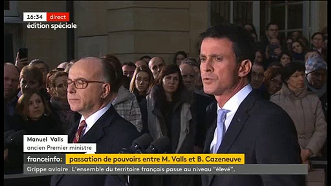 Manuel Valls à Bernard Cazeneuve de la passation de pouvoir: "Je vous souhaite plein de succès, pleine réussite"