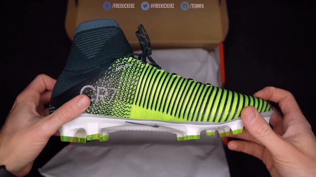 2017 Cristiano Ronaldo Nike Mercurial Superfly V CR7 - Football Boots