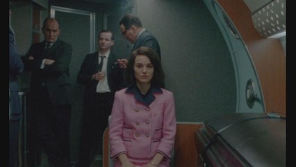 Natalie Portman acaricia el Óscar con "Jackie"