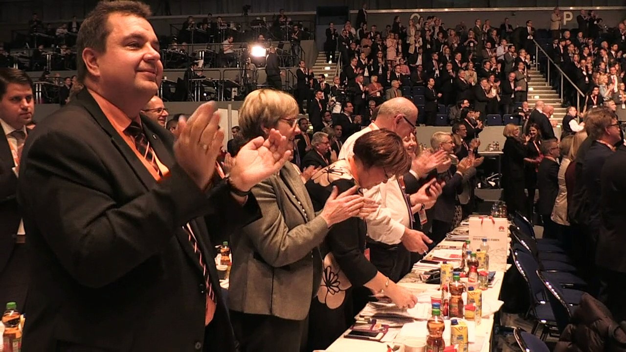 Dämpfer für Merkel: Zustimmung als Parteichefin unter 90 Prozent