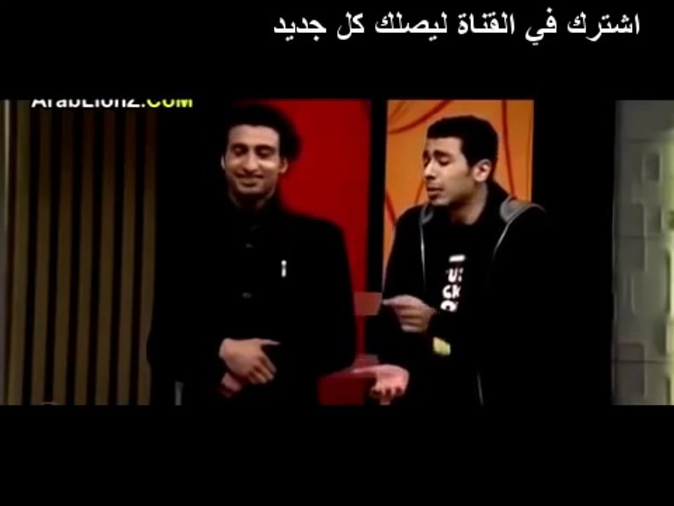 على ربيع نجم مسرح مصر واول ظهور له و محمد انور و هم بيغنو انجليزي مش هتقدر تمسك نفسك من الضحك اقسم بالله !! ههههه
