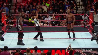 Mark Henry vs. Titus O'Neil - The Tussle in Texas: Raw, Dec. 5, 2016