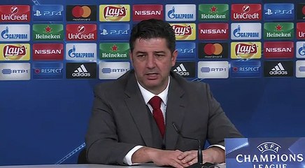 Rui Vitória ameaçou abandonar a conferência de imprensa - Vídeos - Jornal Record