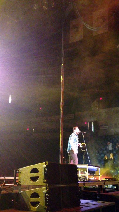 CHRIS YOUNG 2 SAVE WATER AND DRINK BEER DECEMBER 3 2016 WILKES BARRE PA