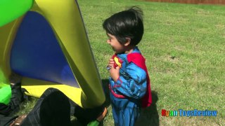 Batman vs Superman HUGE INFLATABLE TOYS for Kids Soccer Challenge Egg Surprise Toy Marvel Avengers-0o1s_2YN-gg