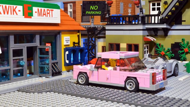 Lego Simpsons Shopping Movie. Homer Simpson in Kwik E Mart. Never eat Homer Simpson's Donuts