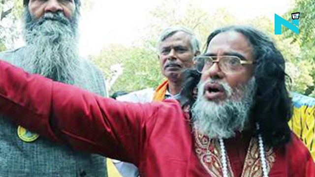 Bigg Boss: After Priyanka Jagga, Swami Om pees in open