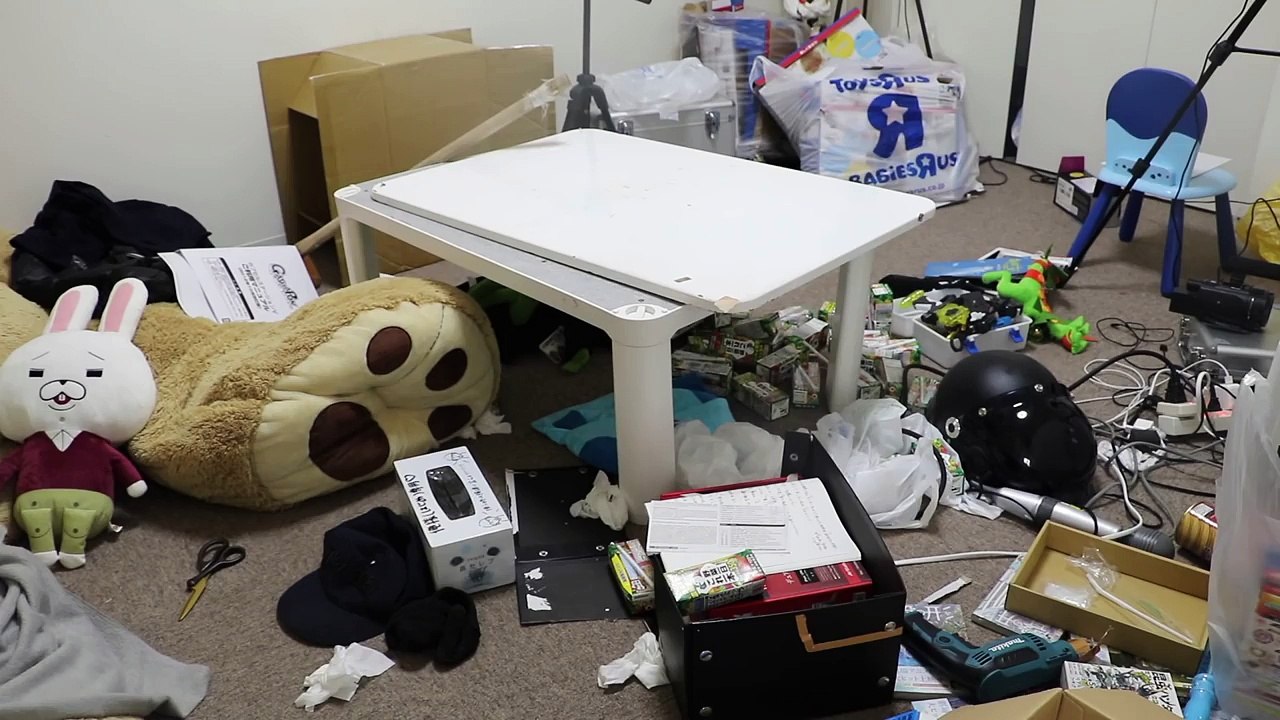部屋のいらない物全部捨てたらすごい量だったwwwwww-NOR-7MEQD5Q