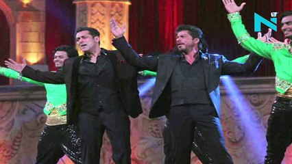 SRK-Salman ride bicycle on Screen Awards stage