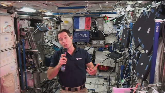 Thomas Pesquet dialogue avec des collégiens en direct de l'ISS
