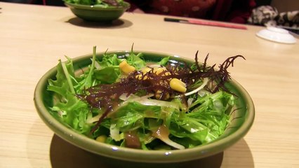 【良コスパ】はみ出しすぎる海鮮丼を食べてみた！【すしざむらい】-nFUjoFJ4flw