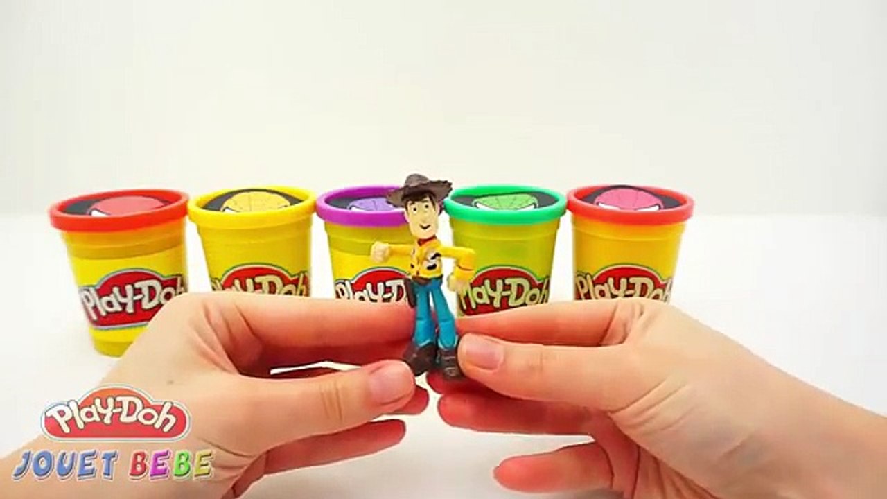 Oeufs Surprise Spiderman colorées Boîtes Pâte à modeler Play Doh, Iron Man Hulk Minions
