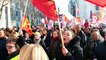 Personnel communal de Saint-Denis rassemblé devant la mairie à l'appel de tous les syndicats pour défendre ses droits