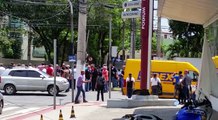 Manifestação interdita a avenida Reta da Penha