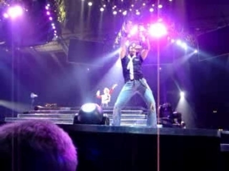 Shania Up! Tour