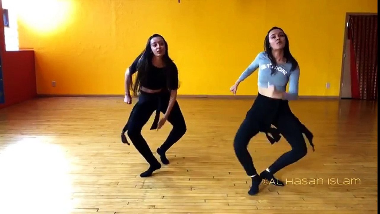 Lovely video song dance Indian Girl