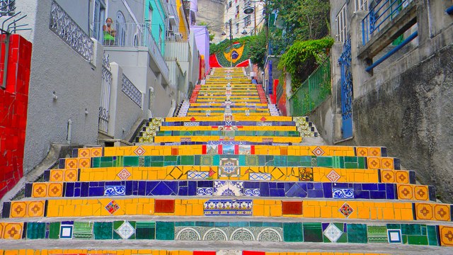 10 Amazing Outdoor Staircases