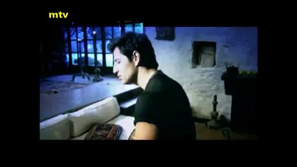 ΣΑΚΗΣ ΡΟΥΒΑΣ _ΧΩΡΙΣ ΚΑΡΔΙΑ_video clip