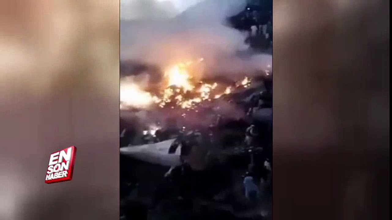 Pakistan'da yolcu uçağı düştü | En Son Haber