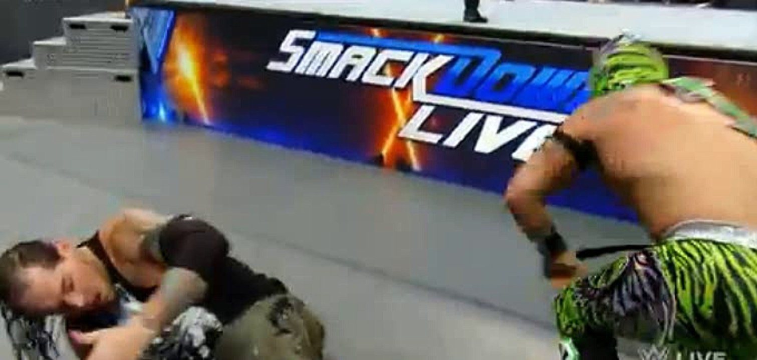 Kalisto vs. Baron Corbin Dec. 6, 2016