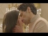 Shraddha Kapoor SMOOCHES Siddhart Malhotra in 'VILLAIN'