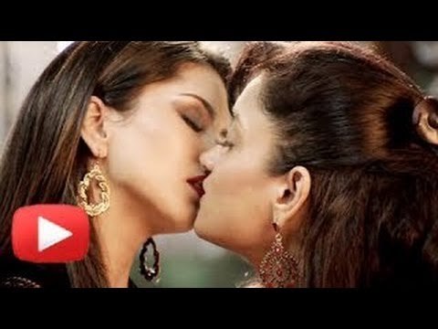 Sunny Leone Kissing Sandhya Mridul in Ragini MMS 2