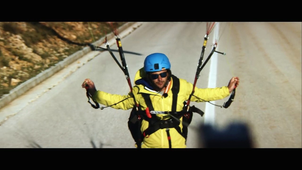 Volvo Trucks - The Flying Passenger - How it works-AZmEiNGqbmY