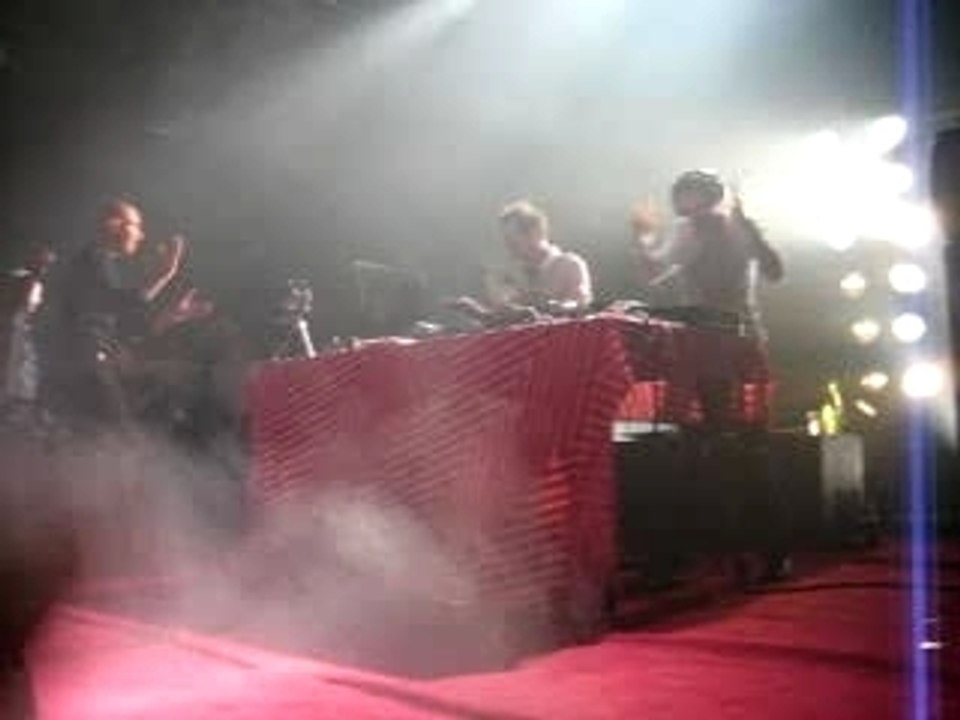 2 Many DJ's live (Pump Up The Jam Mix) Vidéo Dailymotion